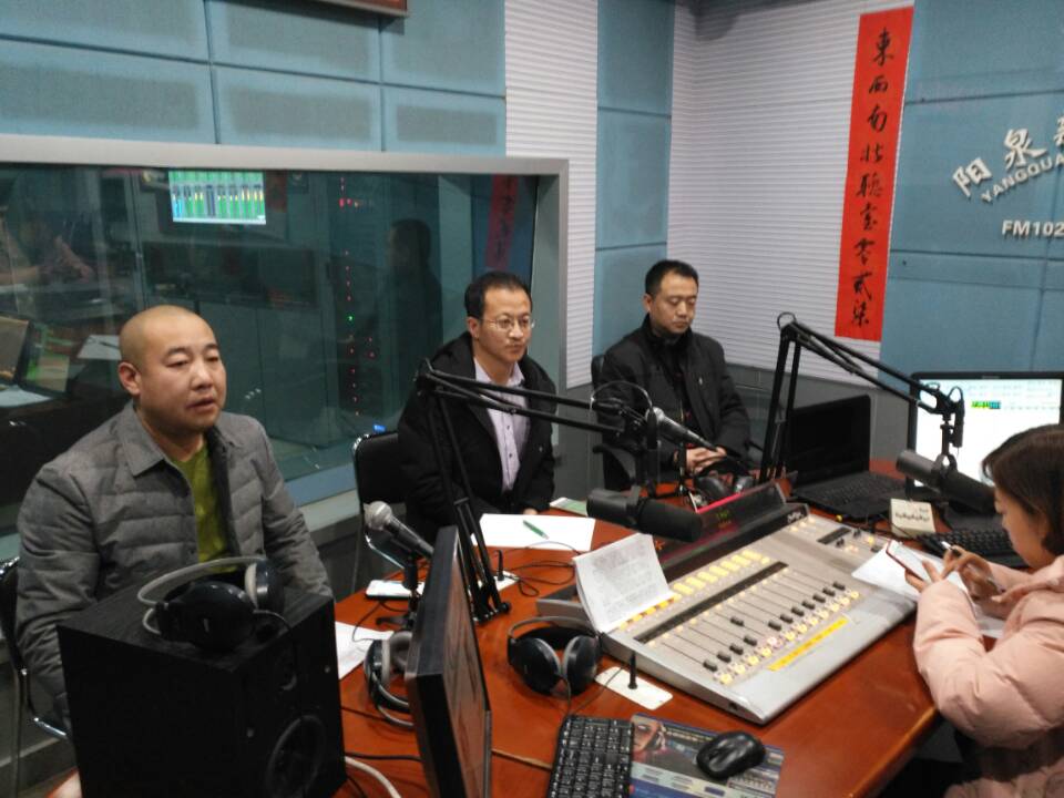 1月28日，參加政風(fēng)行風(fēng)熱線，接受市民咨詢